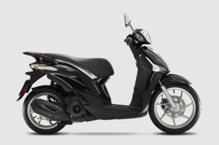 PIAGGIO Liberty Zwart - NERO ABISSO 4S3V IGET 4 takt