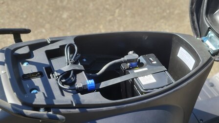 E-Capri V2e Bosch Keyless Drive matzwart - Elektrisch Matt Metallic Black