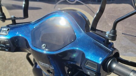 Capri V4s Matrix Premium - Blue Chameleon Blauw