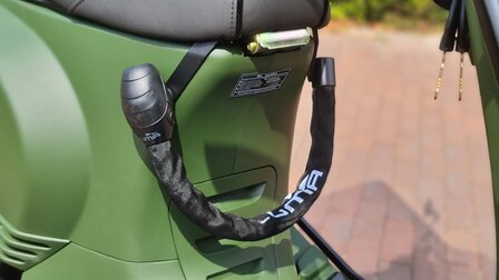 Capri V4s Matrix Fully Loaded - Dark Army Green matgroen
