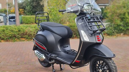 Vespa Sprint Luxury pakket - E5 IGET Custom