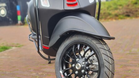 Vespa Sprint Luxury pakket - E5 IGET Custom