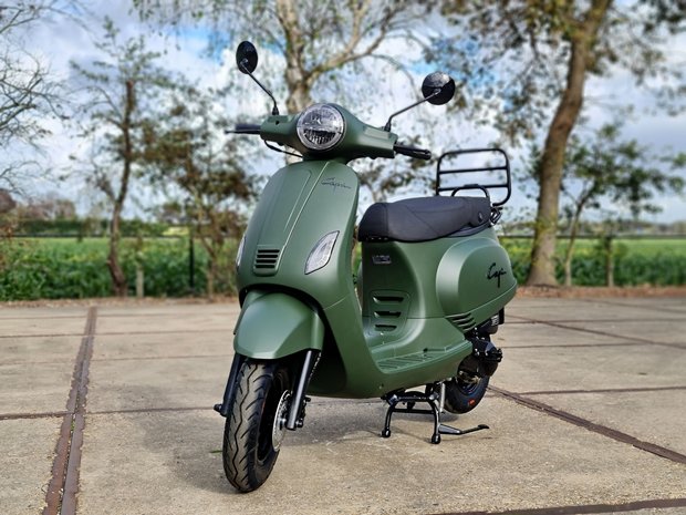 Capri 4T scooter Mat Army Green (mat groen) - Scooter Loods Haarlem