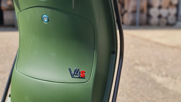Capri V4s Matrix Premium - Dark Army Green matgroen