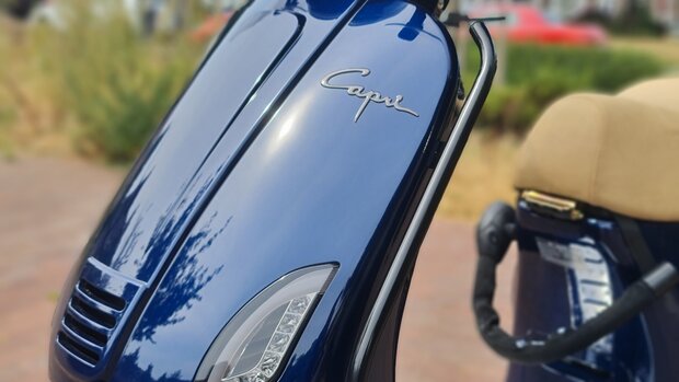 Capri V4s Matrix Fully Loaded - Metallic Midnight Blue donkerblauw