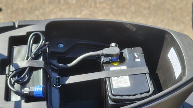E-Capri V2e Bosch Keyless Drive Donkerblauw - Elektrisch Midnight Blue