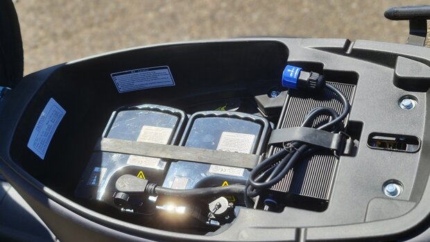 E-Capri V2e Double Range Bosch Keyless Drive Grijs - Elektrisch Nardo Grey
