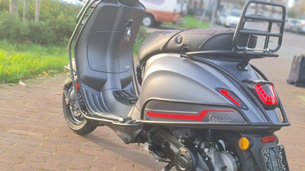 Vespa Sprint Exclusive pakket - E5 IGET Custom